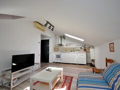 Militari Residence, strada Tineretului, garsoniera la mansarda, loc parcare